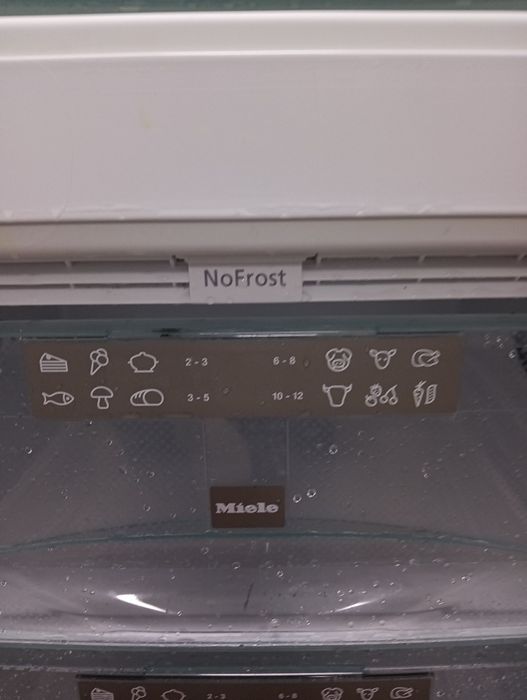 Иноксов комбиниран хладилник с фризер Миеле Miele с 2 год. ГАРАНЦИЯ!