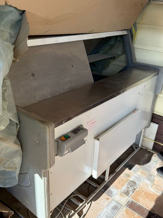 Холодилник для магазинов