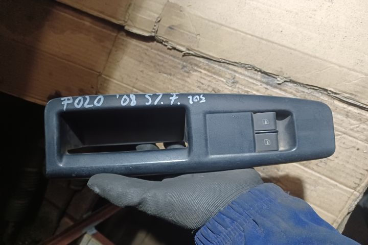 Butoane geam sofer 6Q1867171E Volkswagen VW Polo a 4-a generatie 9N