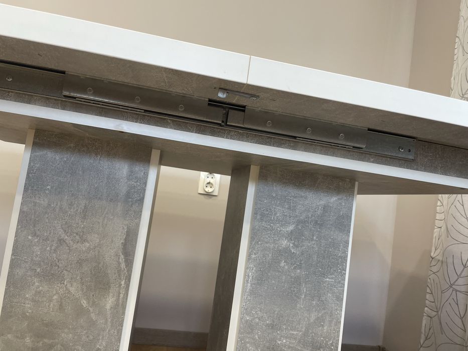 Маса за трапезария/кухня