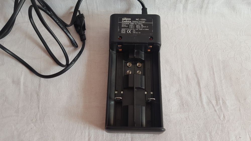 Incarcator acumulatori SANYO NC-1250H