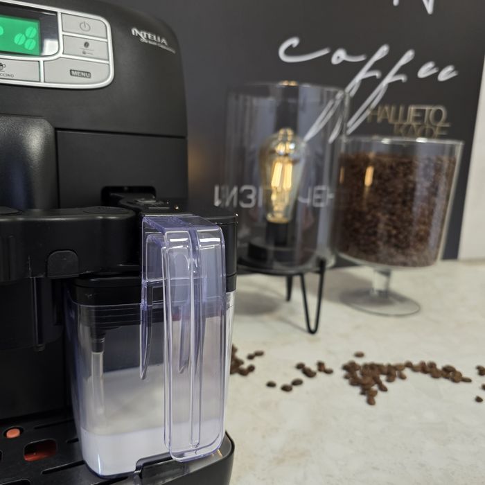 Saeco Саеко Intelia Cappuccino One Touch автоматична кафемашина | 6 месеца гаранция | Собствен сервиз