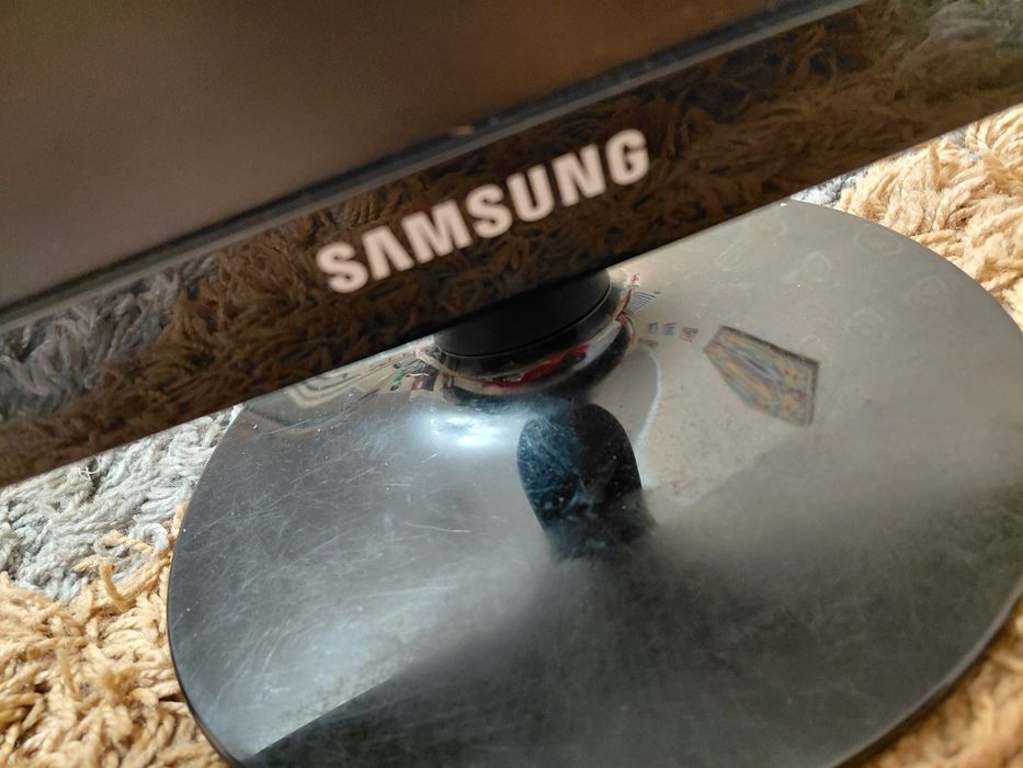 Монитор Самсунг бу