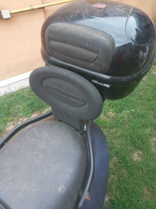 Vând scuter Malaguti Madison