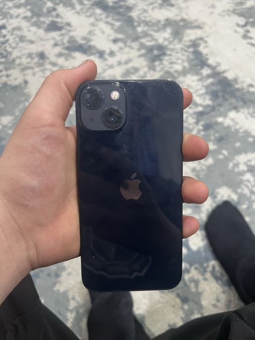 Продается айфон 13