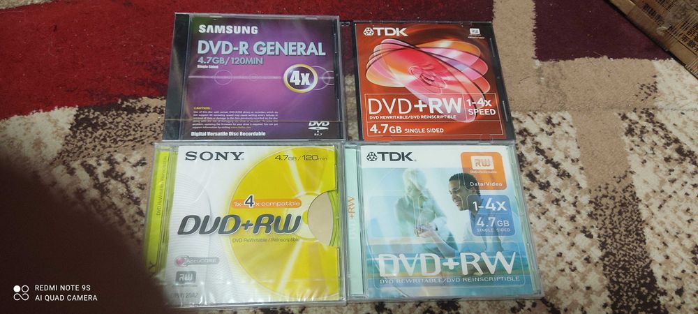 DVD\CD R\RW диски в боксах