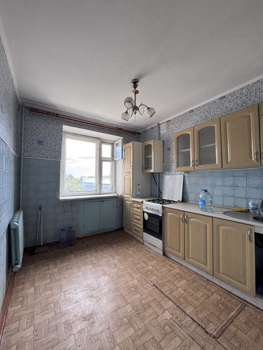 Продам 3х комн квартиру Революция
