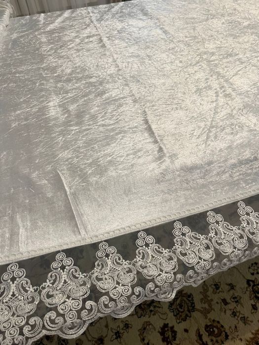 Продам Большой стол со стульями