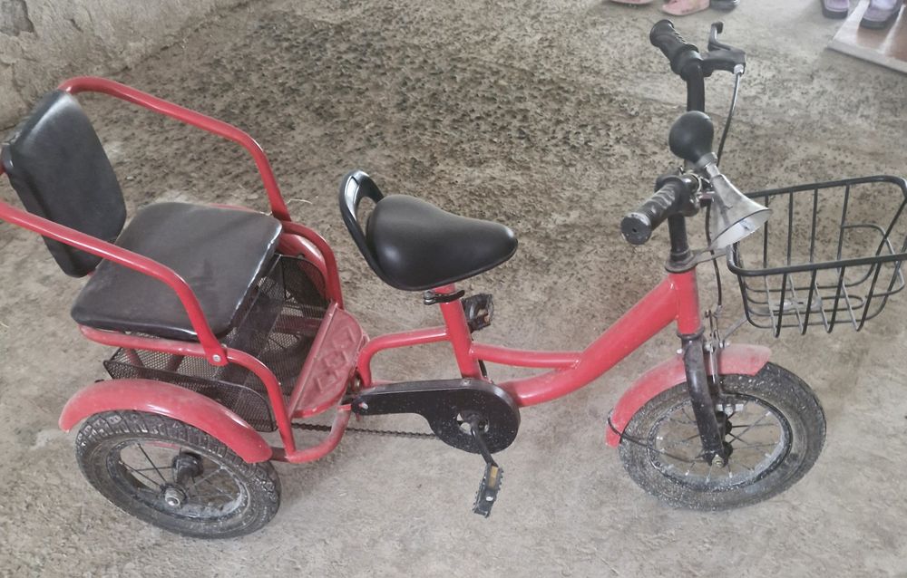 трехколесный велосипед на продажу