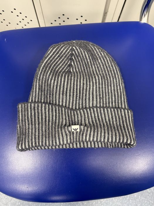 Шапка Emporio Armani