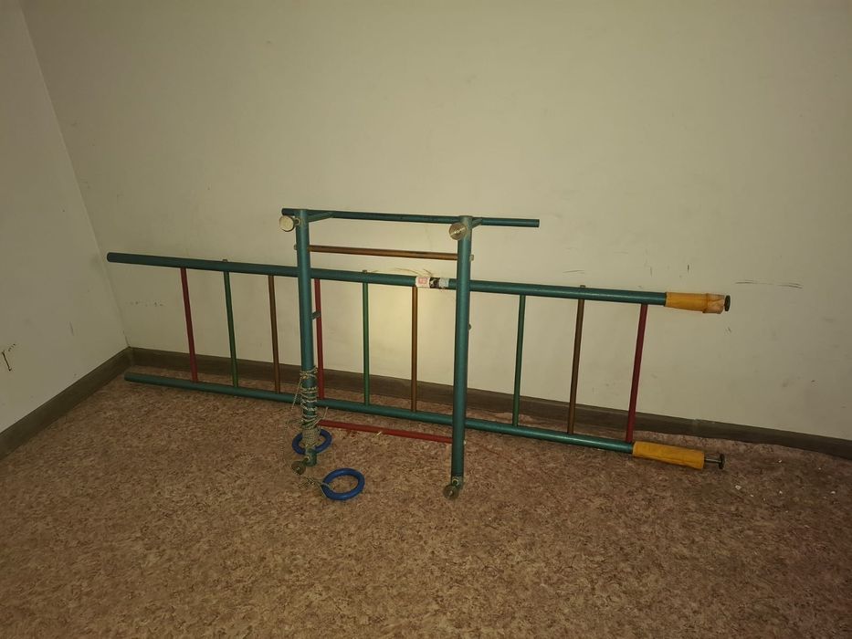 Продаю шведскую стенку