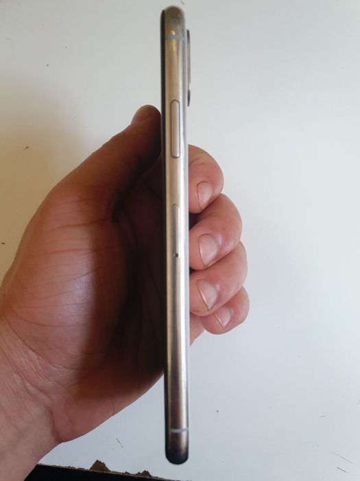 Iphone x holati yaxwi