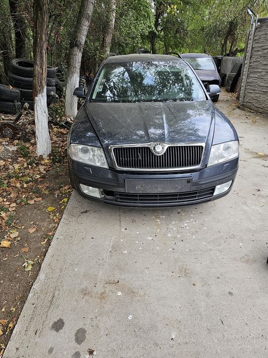 Dezmembrez skoda octavia 2.0 bmm