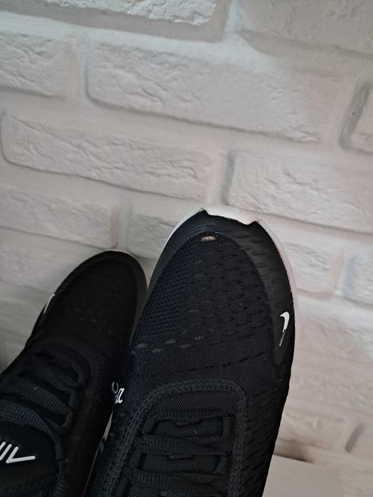 Nike Air Max 270