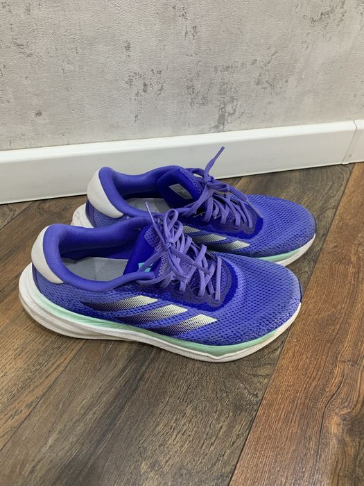 Продам кроссовки Adidas