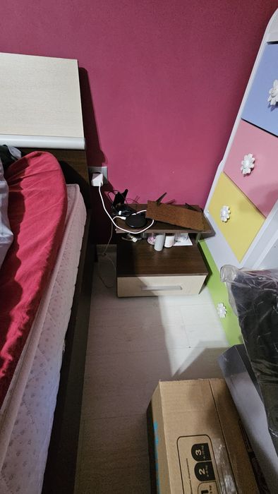 Продавам спалня комплект