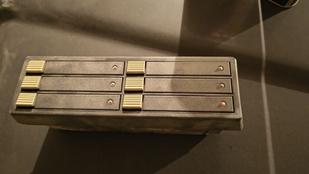 Подкасетник БМВ/bmw Е34/e34, e38/е38 и т.д.