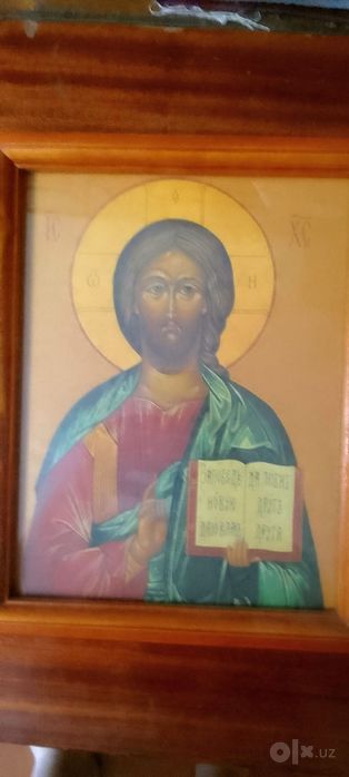 Продаются иконы.