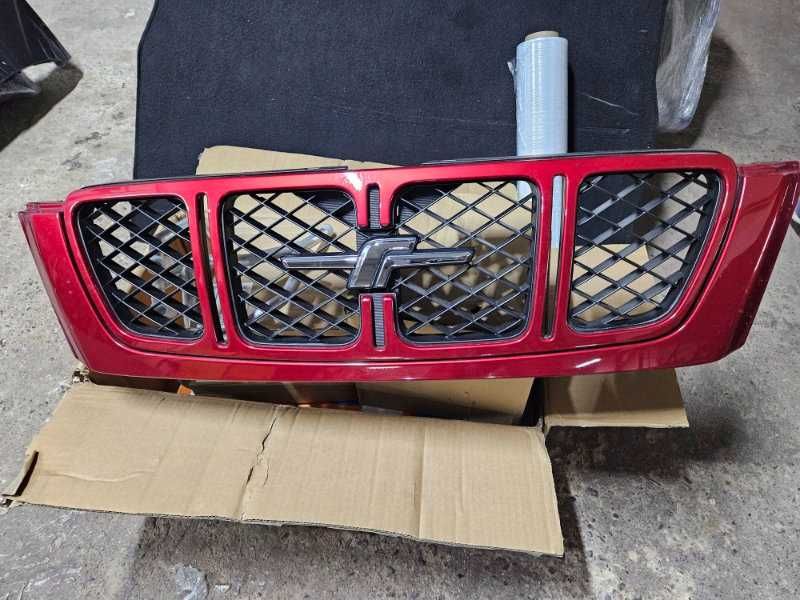 Решетка радиатора Subaru Forester SF5