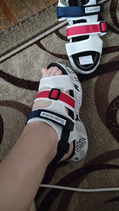 Сандалии женские