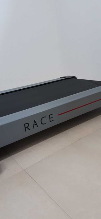 Продавам бягаща пътека Kettler Race