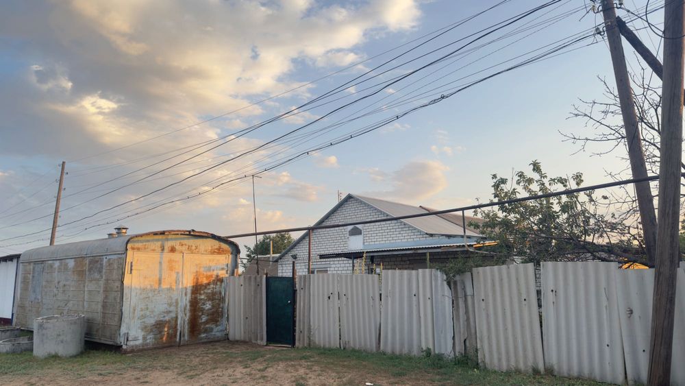 Продажа дома в с. Дарьинск, 5 комнат, гараж, баня
