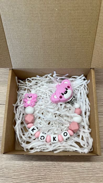 Персонализиран клипс за биберон с име и зодия