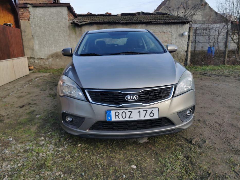 Kia Ceed 2011  diesel 1.6