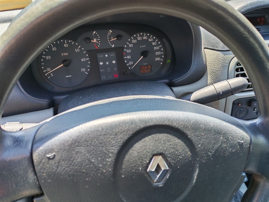 RENAULT Clio 2004 — imagine 5