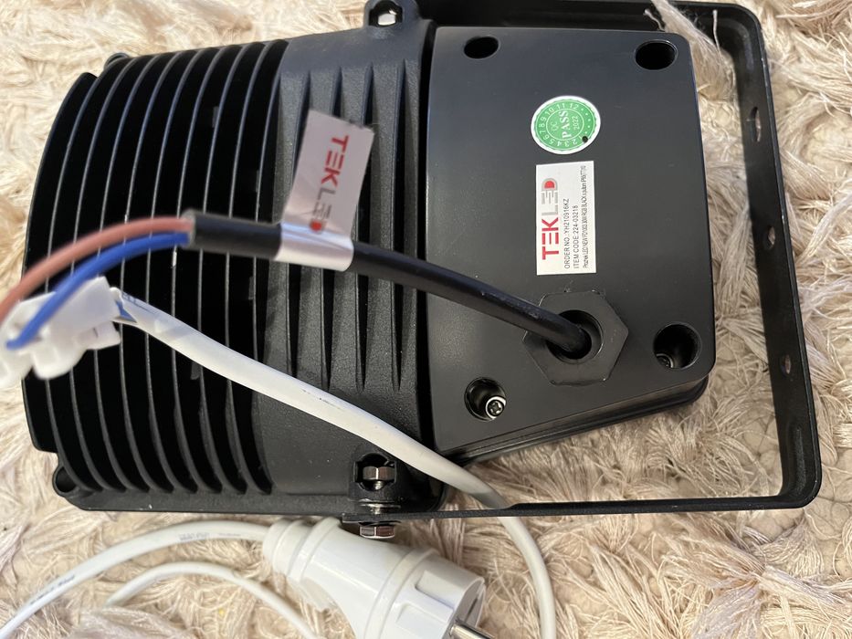 Продам прожектор