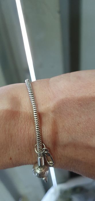 Продам браслет пандора