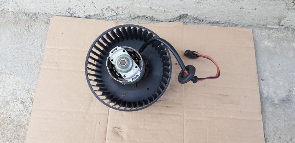 Aeroterma Ventilator Caldura Habitaclu Interior Bord Ford Ka 1BB42 13V