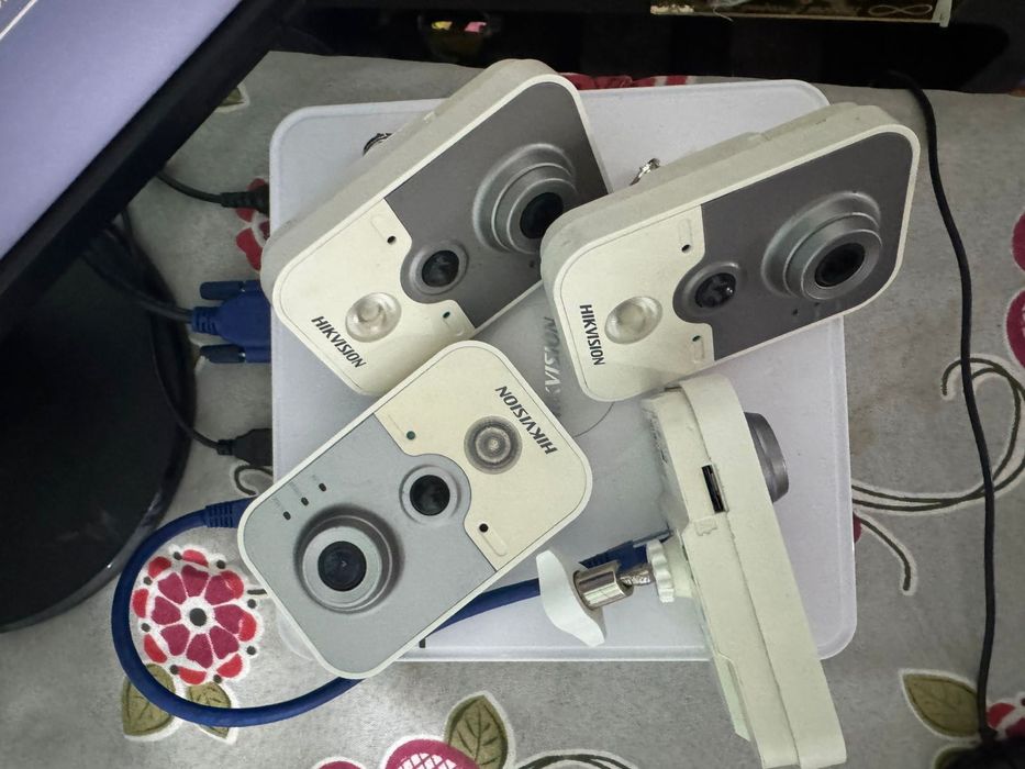 Продам комплект видеонаблюдения