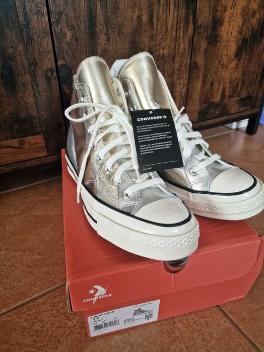 ексклузивни кожени маратонки Converse, 41 размер,26 см,нови с етикети.