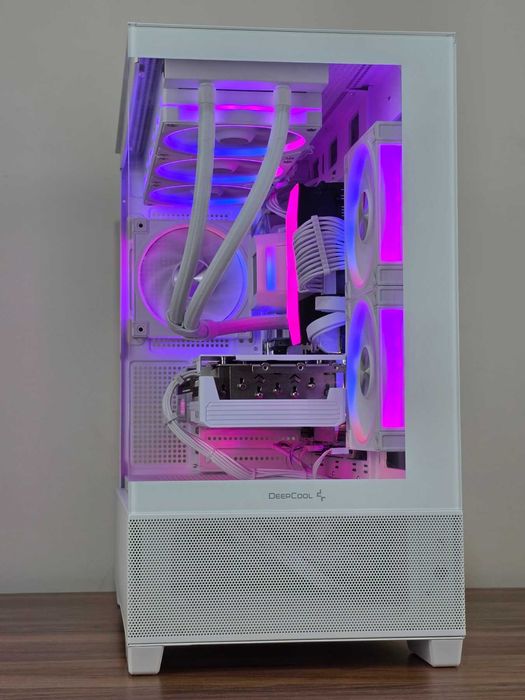 Нов | Ryzen 7 7800X3D | RX 9070XT 16GB | 32 GB RAM | NVMe | Геймърски