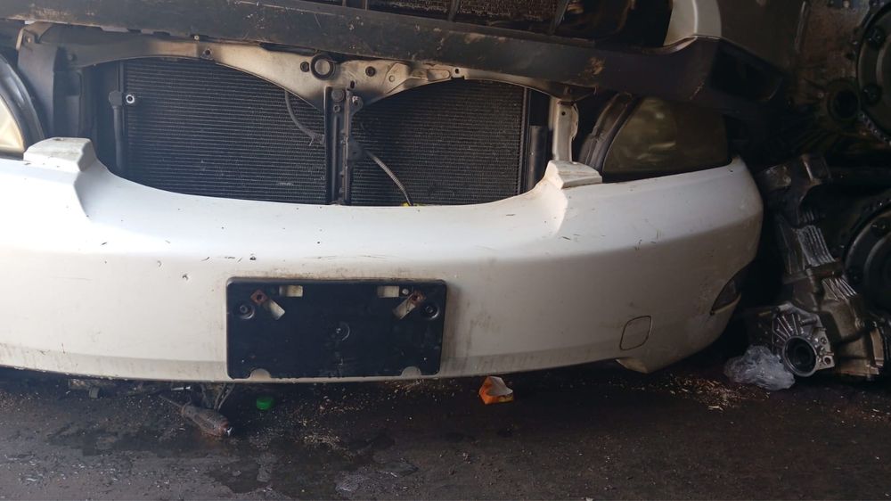 Бампер Лексус RX 330. 350