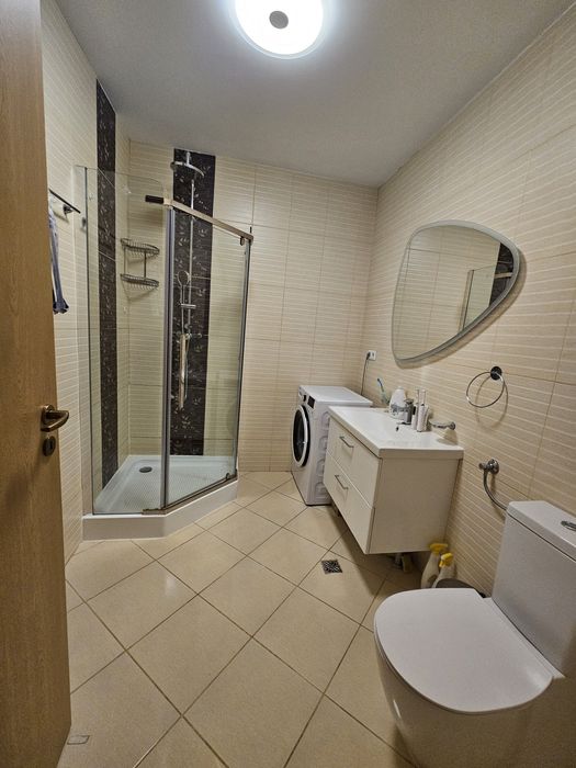 PROPRIETAR, inchiriez apartament 3 camere, cu loc de parcare subteran