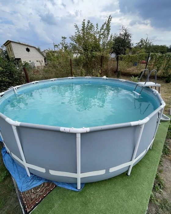 Каркасный бассейн intex 4.47 x 1.22