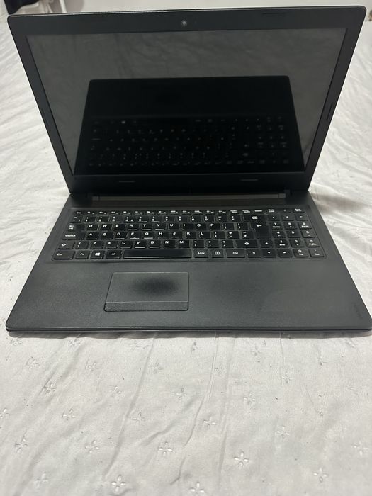 Laptop Lenovo IdeaPad