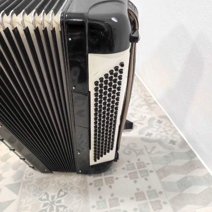 Acordeon BAILE 120basi