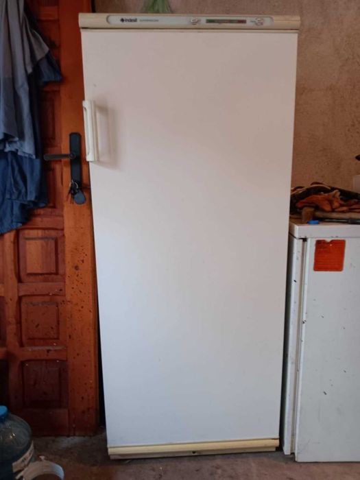 Фризер Индезит 7 чекмеджета