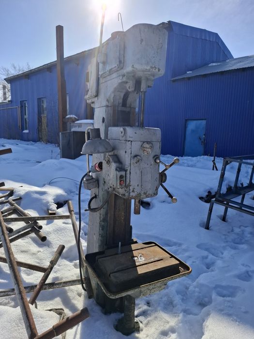 Сверлильный станок