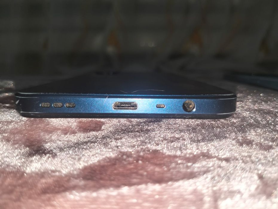 1. OPPO A57s.    2. OPPO A17