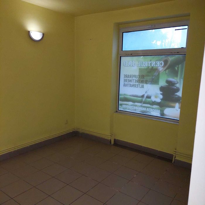 CENTRU HUNEDOARA Spatiu Comercial de Inchiriat 58MP