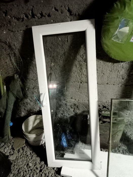 Продам пластиковое окно
