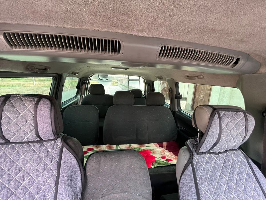 Hunday Starex 2003.  Куб  2.5 .