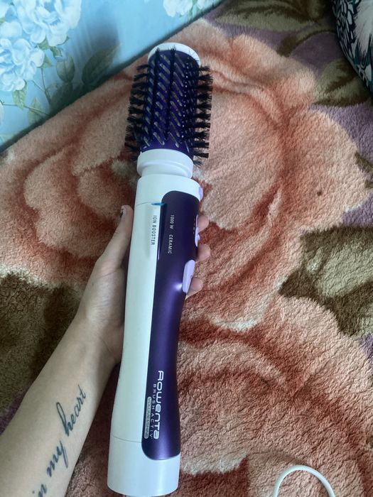 Фен от rowerta brush active