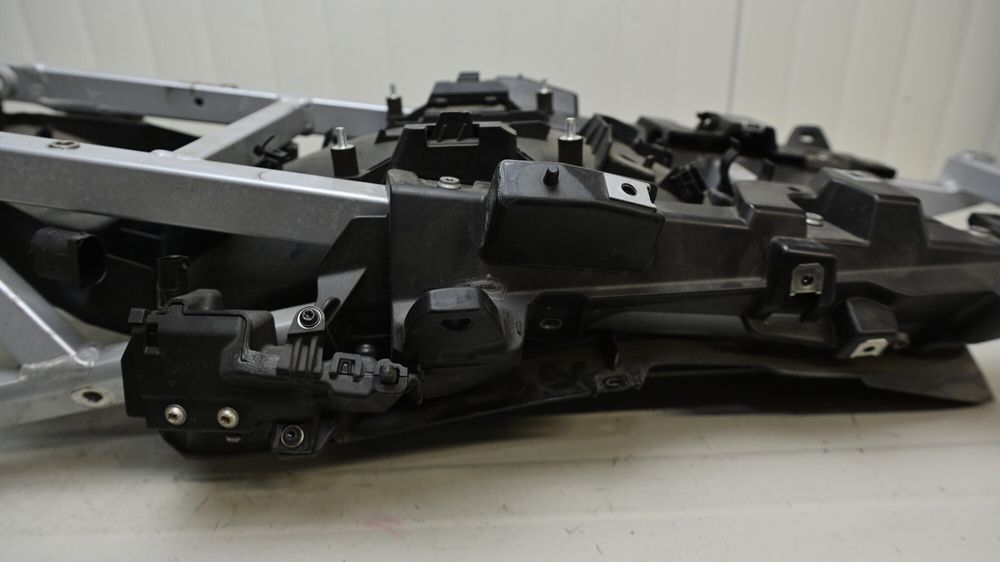 Cadru Codita Spate Cu Undertail Si Suporti Bagaj BMW R1200RT /