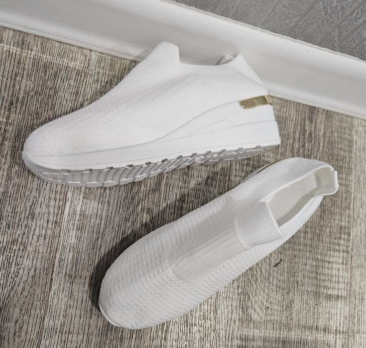 Слипоны модные женские