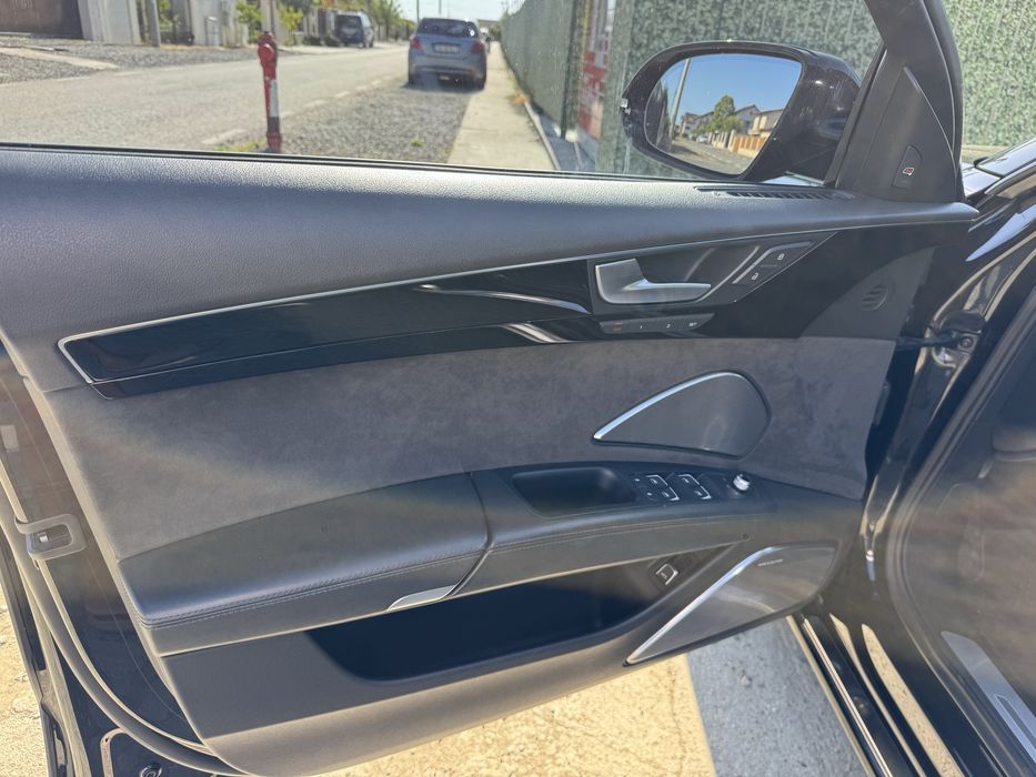 Audi A8 L - 2015 / 3000 D